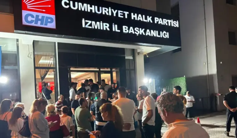 Utku Gümrükçü İl Binasına girdi!
