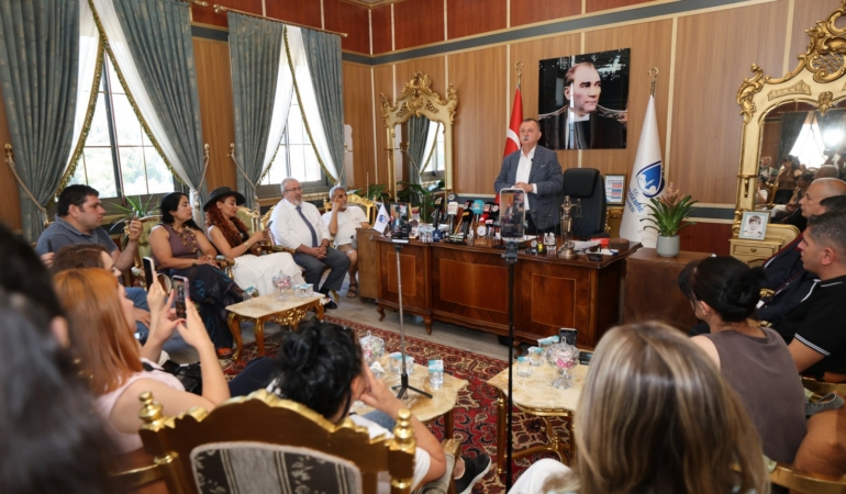 Yunusemre’de 3 Mahallede Yoğun Mesai