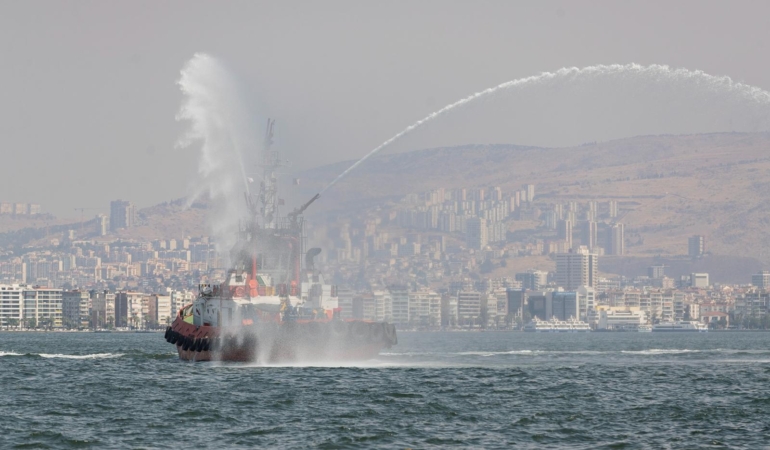Kabotaj Bayramı’nda İzmir Büyükşehir Belediyesi’ne gurur