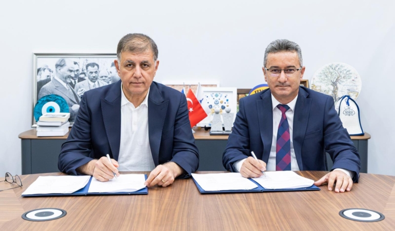 Başkan Tugay: Emeğin karşılığını ödemek için çaba gösteriyoruz