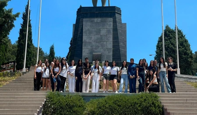 Bin liseli genç müzelerle tanıştı