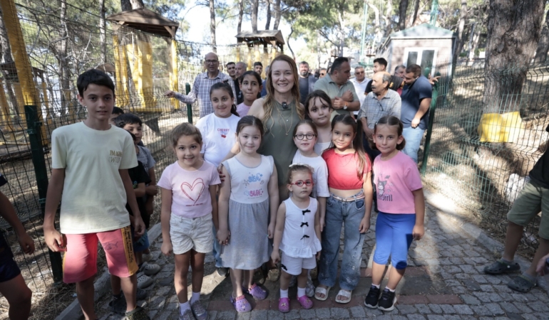 ​Başkan Mutlu, Macera Parkı’nda çocuklarla bir araya geldi