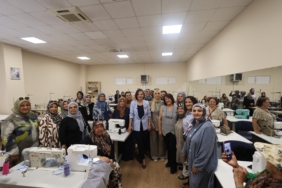 Karabağlar Belediyesi Tekstil Akademi Kadınların Hayatını Değiştiriyor