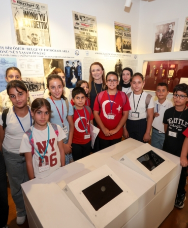 Lozan Barış Antlaşması’nın 103. yılı Konak’ta kutlandı (6)