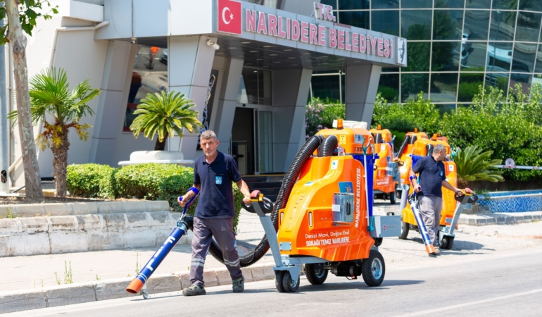 Narlıdere’nin Sokaklarında Artık Filler Geziyor