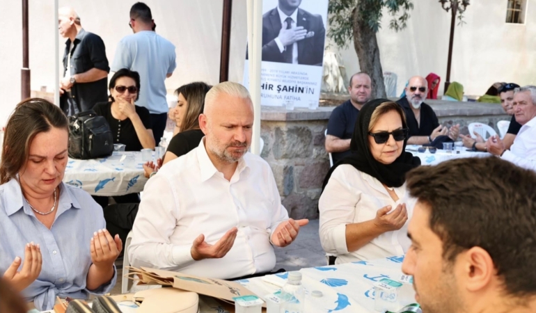 Merhum Başkan Şahin dualarla anıldı
