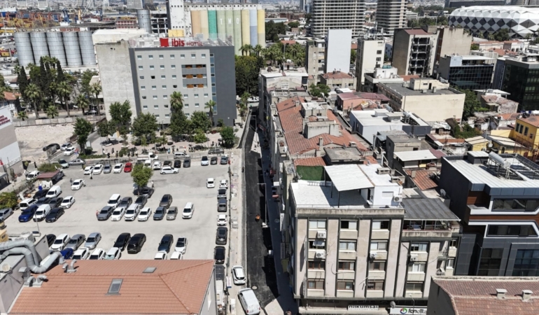 Alsancak sokakları yenilenmeye devam ediyor