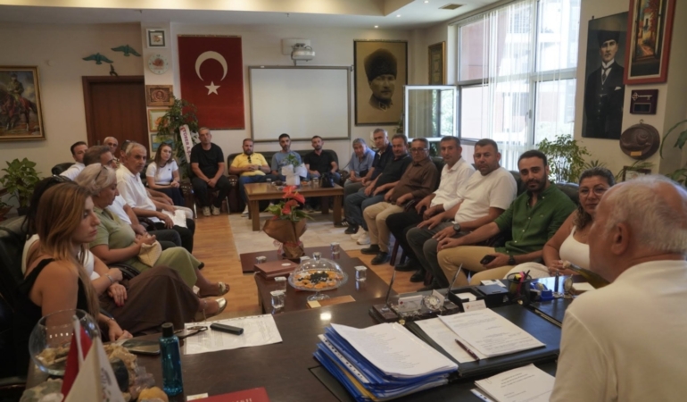 Başkan Vekili Fuat Gümüş ve Meclis Üyeleri muhtarlarla buluştu