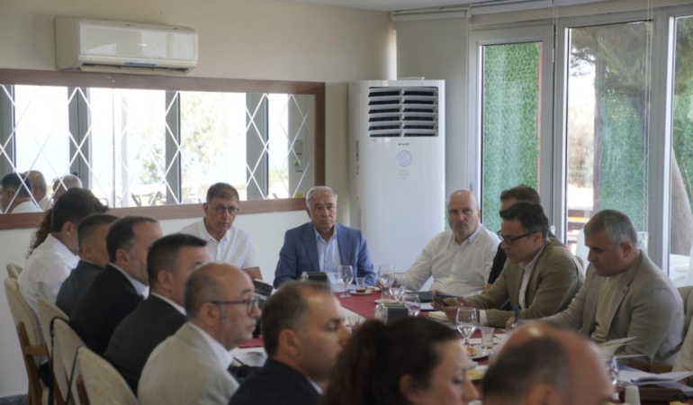 Cemil Tugay Seferihisar’da çalışmaları yerinde inceledi