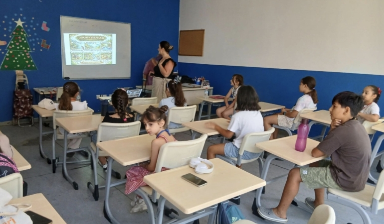 ÇYDD İzmir Şubesi, 285 Çocuğu “Eğlen Öğren Yaz Etkinlikleri” ile Buluşturuyor