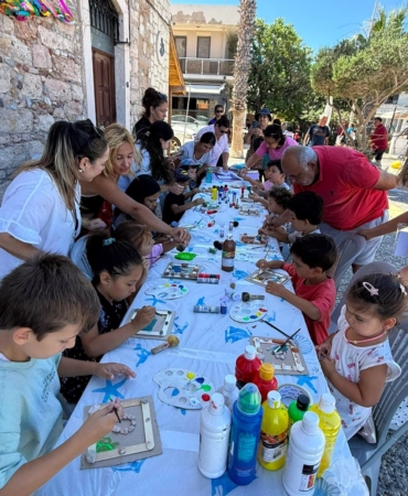 Yuvamız Çeşme Yaz Atölyeleri mahalle mahalle çocuklarla buluşuyorPHOTO-2026-07-09-09-59-48