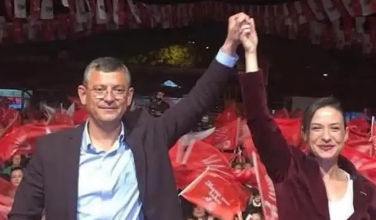 İzmir’de yeni partiye ilk destek mesajı Sengel’den!