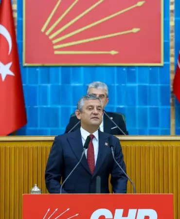 ozgur-ozelden-kemal-kilicdarogluna-kurultay-cagrisi-kaybeden-chpyi-salsin_6a5626749d282
