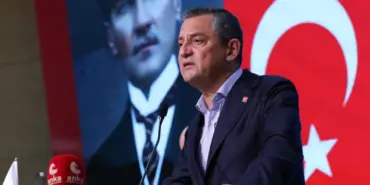 ozgur-ozelden-veda-konusmasi-vakti-gelmis-bir-vedanin-huznunu-yasiyorum_6a5f54c8bd804