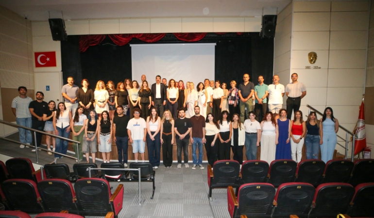 “Denizden Mahalleye: Karşıyaka Kıyı Kent Kimliğinin Tasarımı”