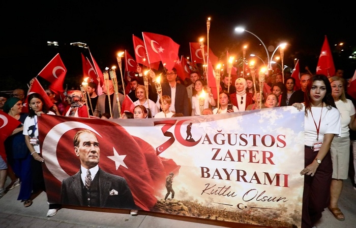 30 Ağustos Coşkusu Menderes’i Sardı