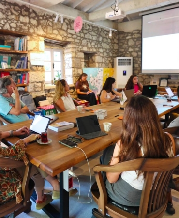 Çeşme, ismini aldığı tarihi çeşmelerine kavuşuyorPHOTO-2026-08-06-12-24-18 2