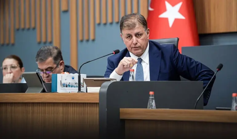 Tugay, CHP ve YENİ Parti meclis üyelerinin bulunduğu WhatsApp grubundan ayrıldı