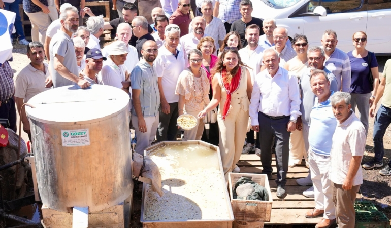 Yuntdağı Fıstığına coşkulu hasat şenliği