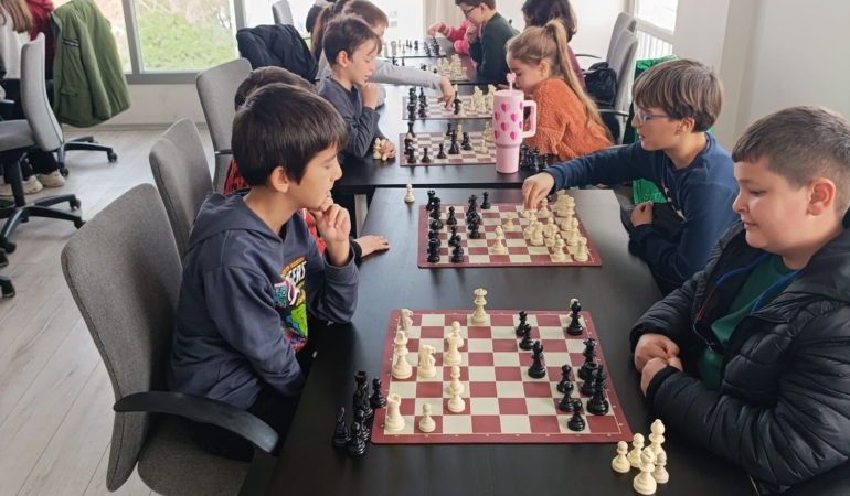 Cihan Şişman Gençlik Merkezi’nde çocuklara yönelik kurslar