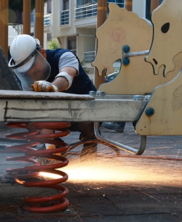 28 PARK BAŞTAN SONA YENİLENİYOR (1)