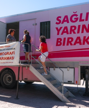 5 KANSER TARAMA ARACI “PEMBE PRENSES” ALİAĞA’DA