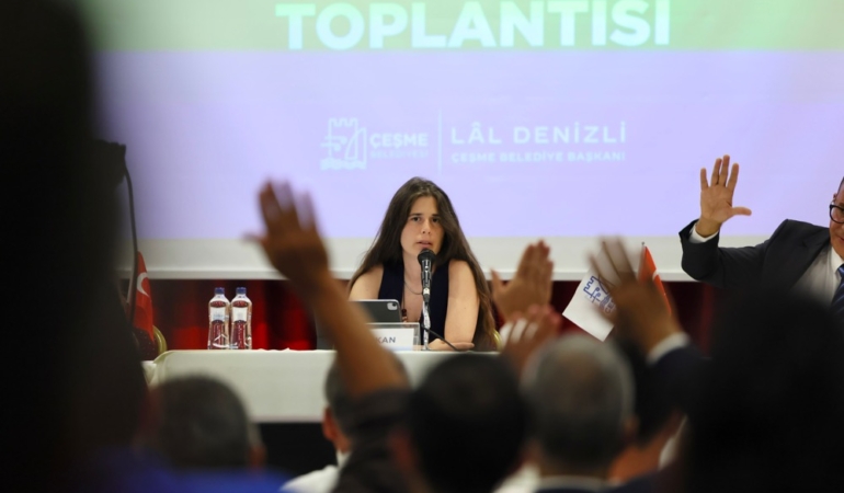 Çeşme Meclisi’nden sokak hayvanları, gençler ve yaş almış vatandaşlar için önemli kararlar PHOTO-2026-09-07-18-38-45