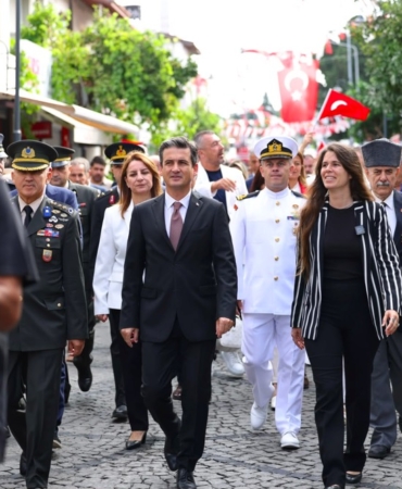 Çeşme kurtuluşunun 104. yılını gururla kutladıPHOTO-2026-09-16-11-49-57