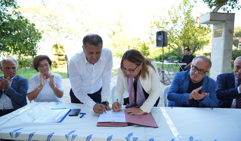 Güzelbahçe Belediyesi’nde Toplu Sözleşme İmzaları Atıldı