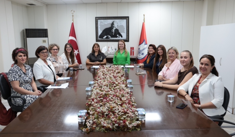 Türkiye’de bir ilk: Konak’ta kadın cinayetlerine karşı güçlü iş birliği
