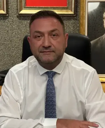 izmir-de-utku-gumrukcu-orgute-seslendi-yenigun2