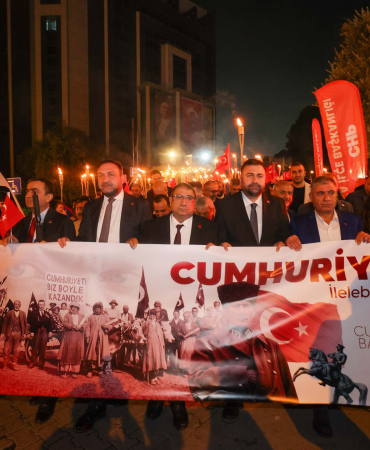 Buca_29_ekim_kortej11