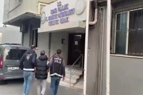 Izmir-de-yasa-disi-bahis-operasyonu-32-gozalti-401753_news_big