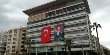 Karşıyaka_Belediyesi,_İzmir