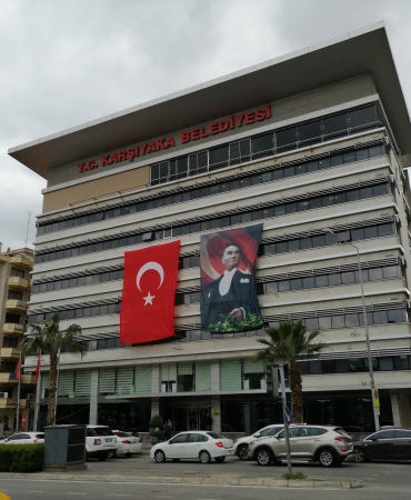 Karşıyaka_Belediyesi,_İzmir