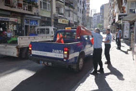 Konak’ta kaldırım ve yol işgallerine geçit yok (9)