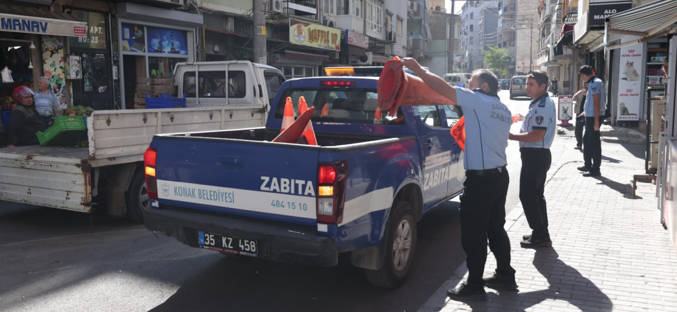 Konak’ta kaldırım ve yol işgallerine geçit yok (9)