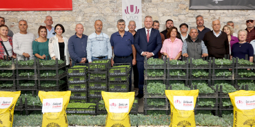Urla’da üreticiye kesintisiz destek sürüyor (3)