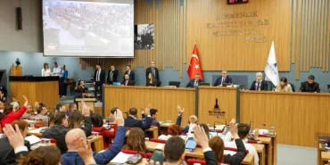 izmir-buyuksehir-belediye-meclisinde-dengeler-degisiyor-chpde-istifalar-suruyor-1.jpeg