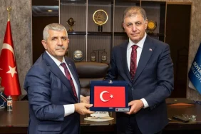 mhp-izmirden-baskan-tugaya-ziyaret_6acf56483b7b5