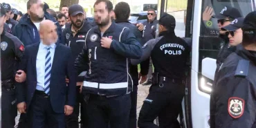 milas-belediyesine-operasyon-suphelileri-adliyeye-sevk-edildi_6adb1566624b5
